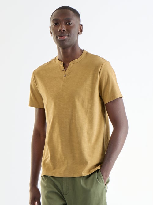 T-shirt a maniche corte con collo alla tunisina - Kiabi