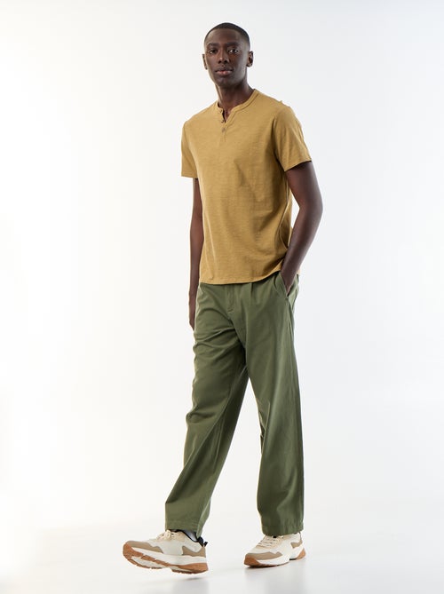 T-shirt a maniche corte con collo alla tunisina - Kiabi