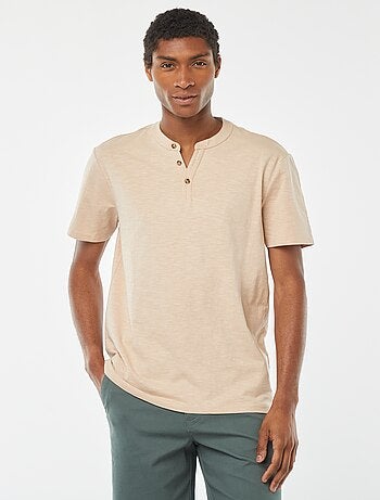 T-shirt a maniche corte con collo serafino