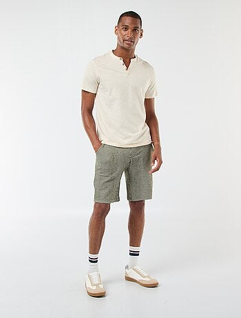 T-shirt a maniche corte con collo serafino