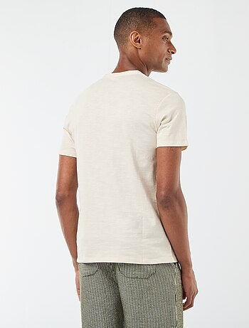 T-shirt a maniche corte con collo serafino