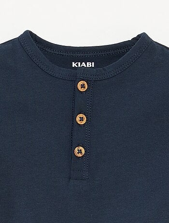T-shirt a maniche corte con collo serafino