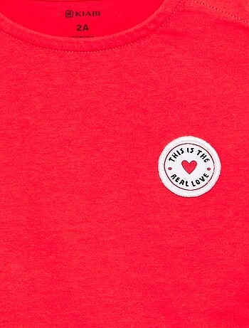 T-shirt a maniche corte con cuore cucito