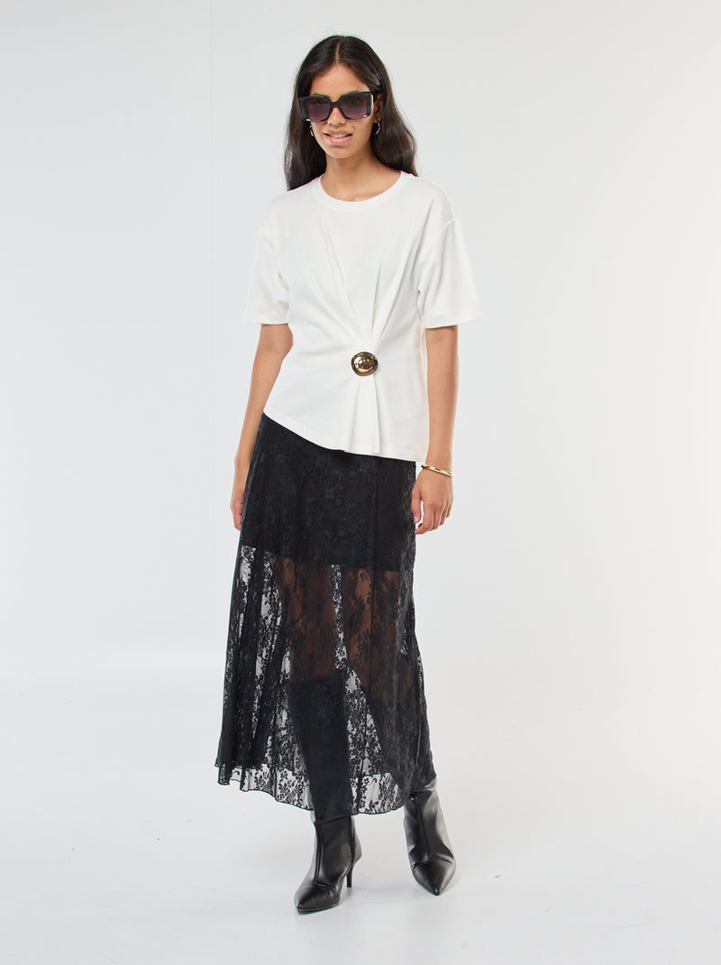 T-shirt a maniche corte con dettaglio gioiello fantasia frontale effetto twist Bianco - Kiabi