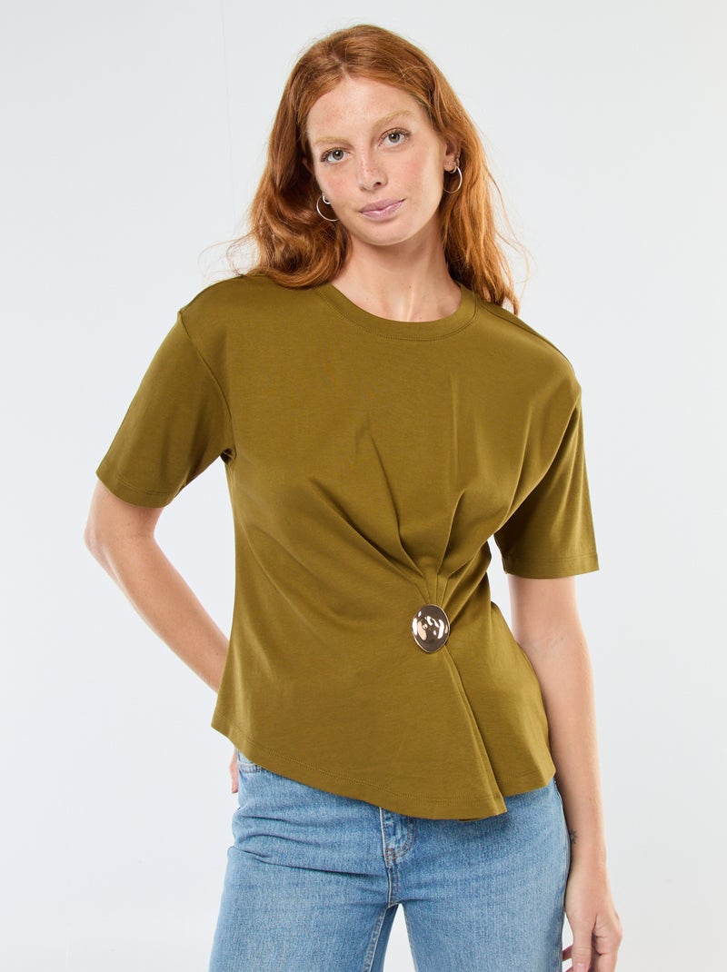 T-shirt a maniche corte con dettaglio gioiello fantasia frontale effetto twist Verde - Kiabi
