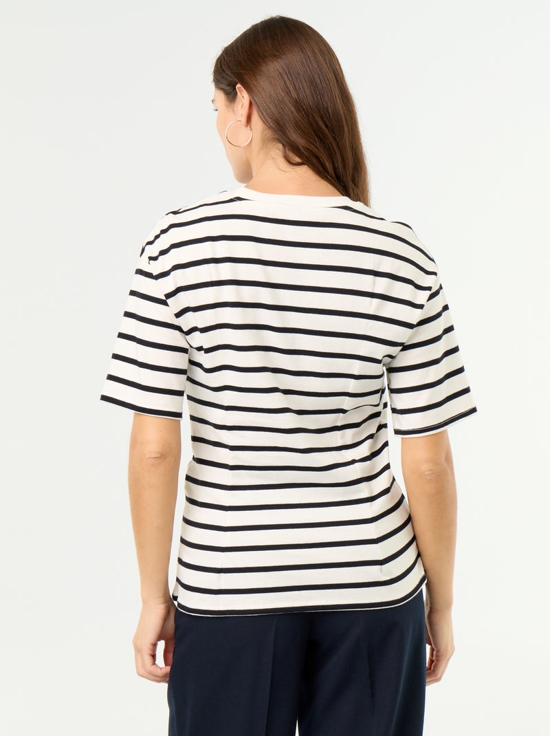 T-shirt a maniche corte con gioiello a conchiglia Bianco - Kiabi