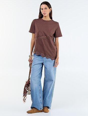 T-shirt a maniche corte con pizzo