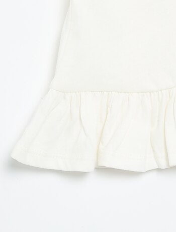 T-shirt a maniche corte con ricami e orlo a balze