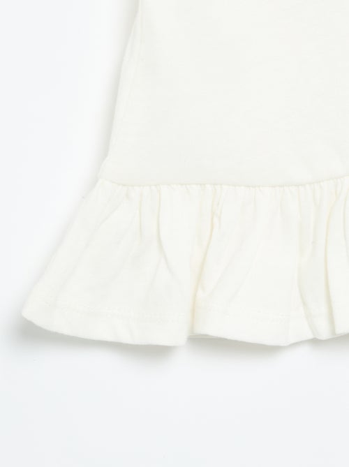 T-shirt a maniche corte con ricami e orlo a balze - Kiabi T-shirt a maniche corte con ricami e orlo a balze - Kiabi
