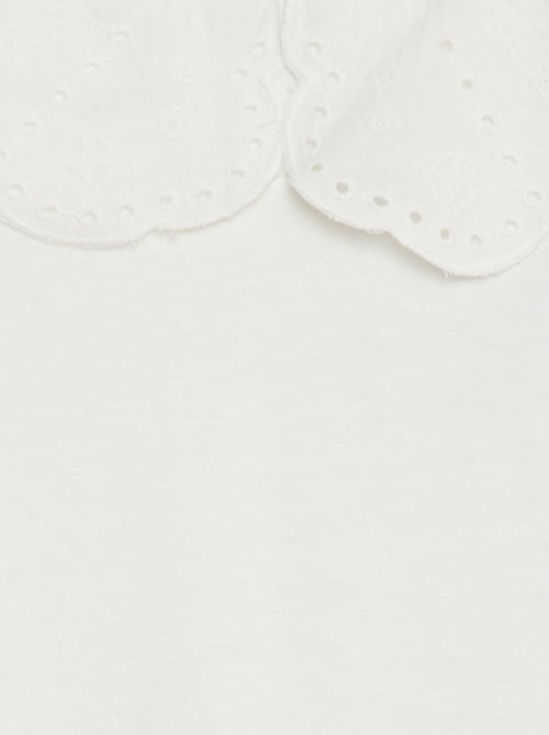 T-shirt a maniche corte con ricami in sangallo - Kiabi