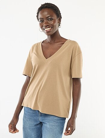 T-shirt a maniche corte con scollo a V