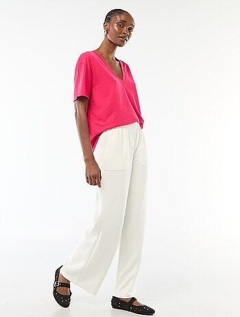 T-shirt a maniche corte con scollo a V