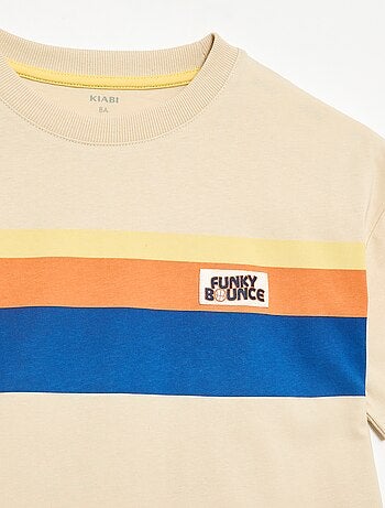 T-shirt a maniche corte con stampa frontale