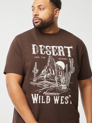 T-shirt a maniche corte con stampa grande davanti