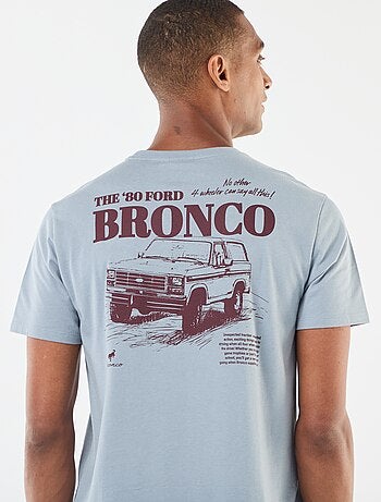 T-shirt a maniche corte con stampa sul petto