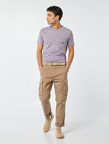 T-shirt a maniche corte con taschino sul petto e ricamo