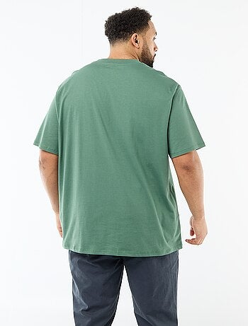 T-shirt a maniche corte con taschino sul petto