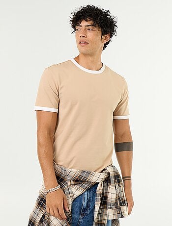 T-shirt a maniche corte e bordi a contrasto