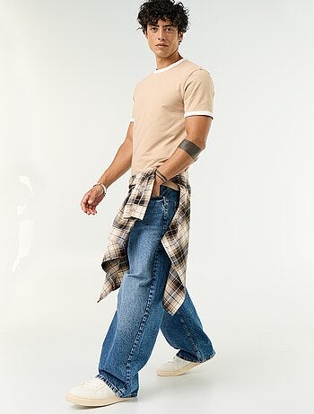 T-shirt a maniche corte e bordi a contrasto
