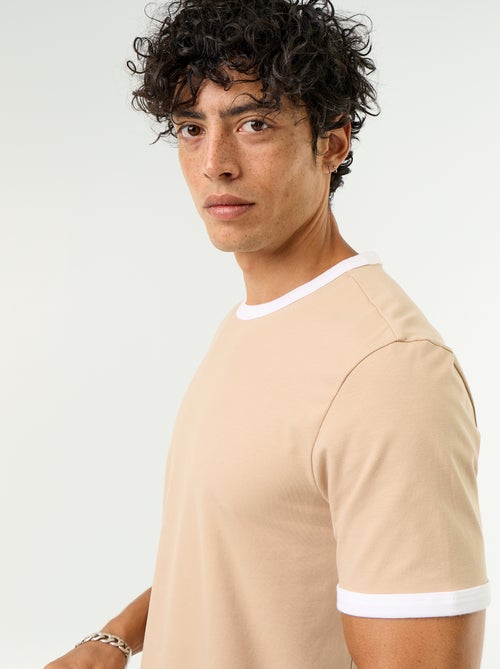 T-shirt a maniche corte e bordi a contrasto - Kiabi