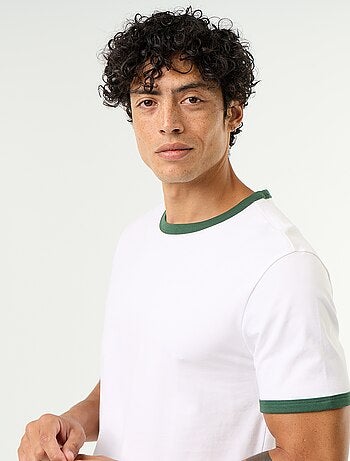 T-shirt a maniche corte e bordi a contrasto