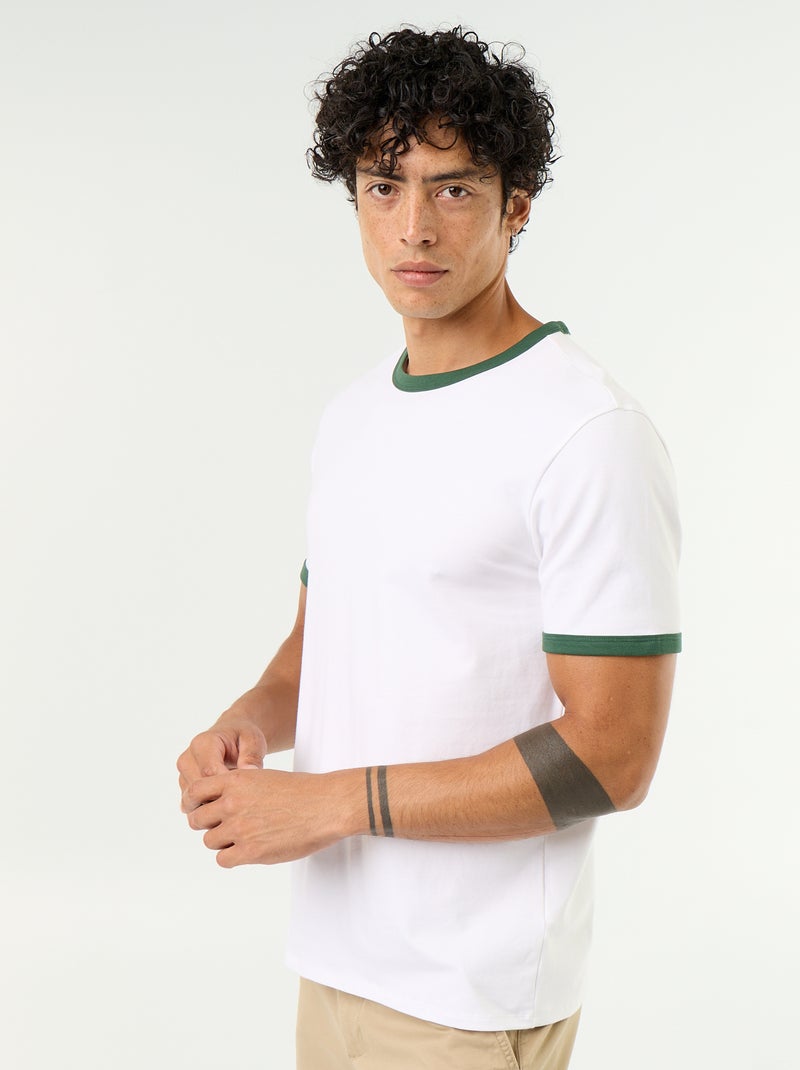 T-shirt a maniche corte e bordi a contrasto Verde - Kiabi