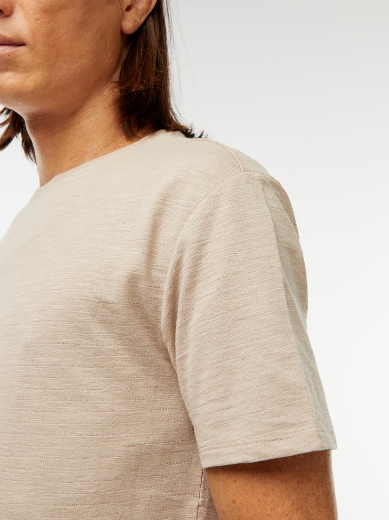 T-shirt a maniche corte in maglia fantasia beige - Kiabi