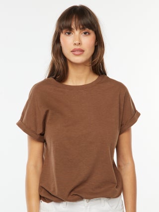 T-shirt a maniche corte risvoltate