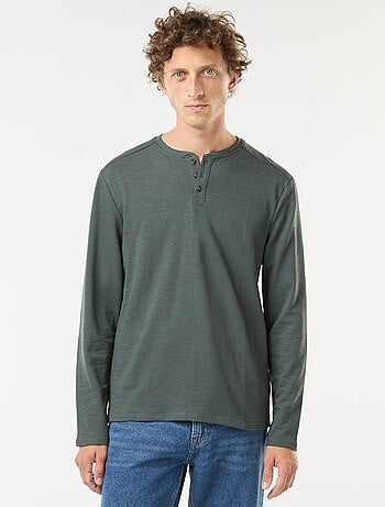 T-shirt a maniche lunghe con collo serafino