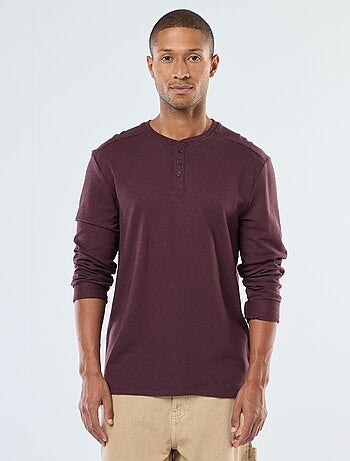 T-shirt a maniche lunghe con collo serafino