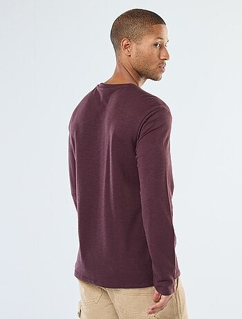 T-shirt a maniche lunghe con collo serafino