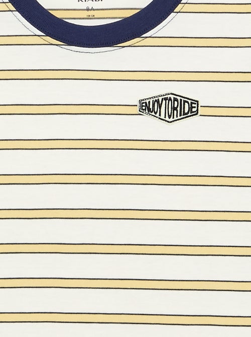 T-shirt a maniche lunghe con motivo e scritta - Kiabi T-shirt a maniche lunghe con motivo e scritta - Kiabi