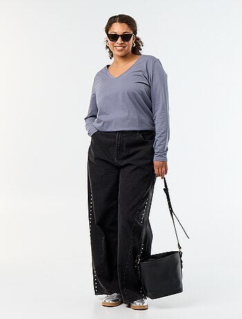 T-shirt a maniche lunghe con scollo a V