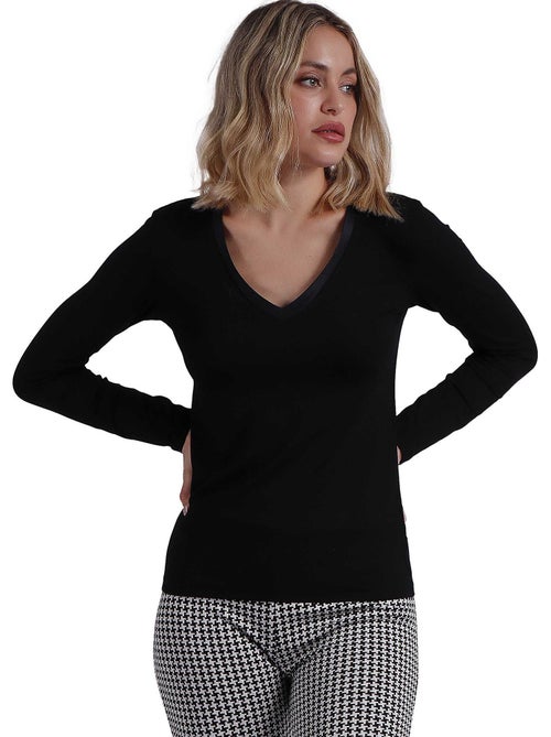 T-shirt a maniche lunghe con scollo a V in raso da donna ADMAS - Kiabi T-shirt a maniche lunghe con scollo a V in raso da donna ADMAS - Kiabi