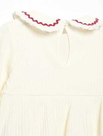T-shirt a maniche lunghe e colletto Claudine