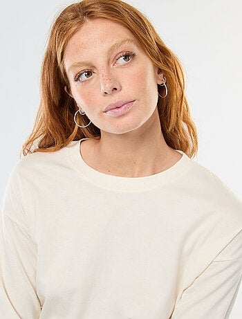 T-shirt a maniche lunghe e collo rotondo