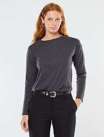 T-shirt a maniche lunghe e collo rotondo