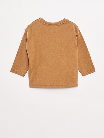 T-shirt a maniche lunghe e taschino sul petto