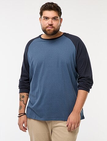 T-shirt a maniche lunghe raglan e collo rotondo