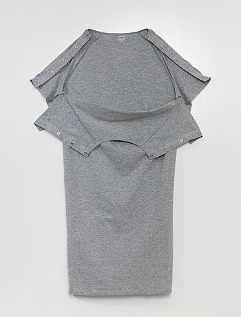 T-shirt a mezza lunghezza con bottoni a pressione sulle spalle - collezione facile da indossare