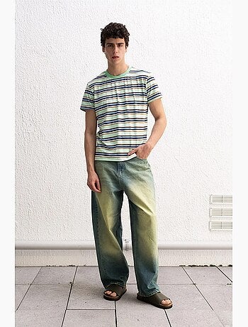 T-shirt a righe comfort fit con girocollo giesto