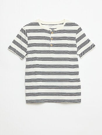 T-shirt a righe con collo alla tunisina