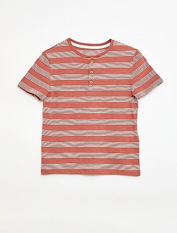 T-shirt a righe con collo alla tunisina