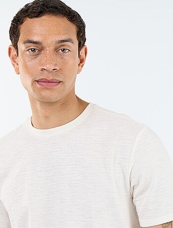 T-shirt a tinta unita a maniche corte