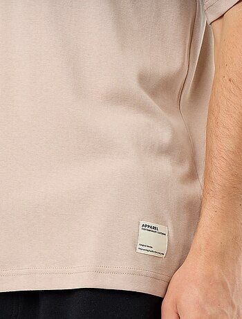 T-shirt a tinta unita a maniche corte e girocollo