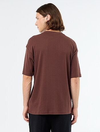 T-shirt a tinta unita a maniche corte e girocollo