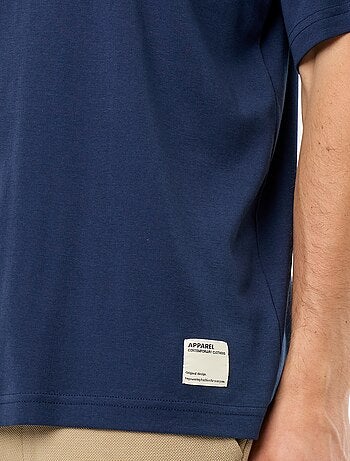 T-shirt a tinta unita a maniche corte e girocollo