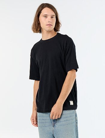 T-shirt a tinta unita a maniche corte e girocollo