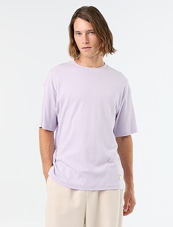 T-shirt a tinta unita a maniche corte e girocollo