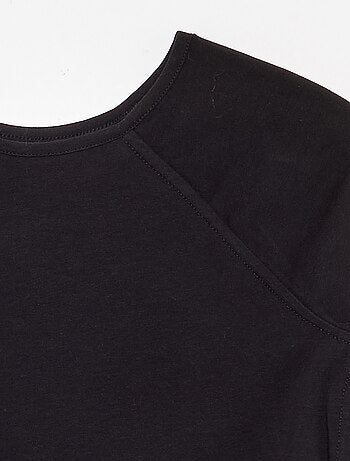 T-shirt a tinta unita con maniche raglan